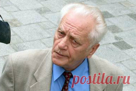 Дед украинского нацизма. Умер русофоб Степан Хмара, автор «поездов дружбы». Вся история Степана Хмары доказывает простую вещь — не все диссиденты являлись невинными жертвами советского режима. К кому-то советское правосудие проявляло непозволительную мягкость.