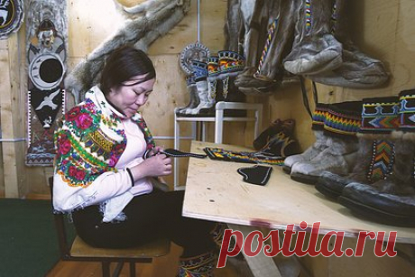«Норникель» подвел итоги конкурса грантов для поддержки коренных народов Таймыра. Компания «Норникель» подвела итоги грантового конкурса «Мир Таймыра», по итогам которого поддержит общественно полезные инициативы, направленные на улучшение жизни коренных малочисленных народов Таймыра. Фонд конкурса составил 53 миллиона рублей, поддержку получат 18 инициатив.