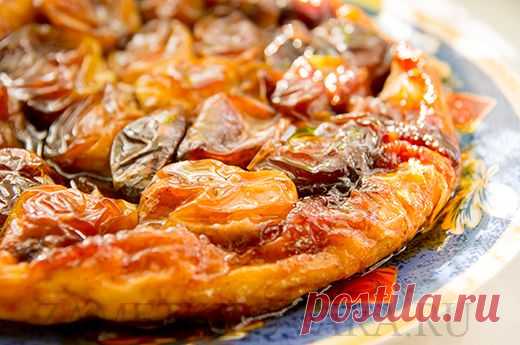 Слоеный пирог с карамельными яблоками и корицей | Простые кулинарные рецепты с фотографиями