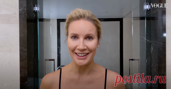 Елена Летучая рассказала для VOGUE о своем повседневном уходе и макияже
Звезда «Ревизорро» рассказывает о своих секретах борьбы с отечностью, о лучшем тоне и самой стойкой помаде, которая прошла с ней все съемки популярной телепередачи. Елена с самого начала видео заявляет, что красота — это комплексный подход: 1. Питание. «Мы то, что мы едим»! Если вы любите фаст-фуд и газировку будьте готовы видеть результат на своем […]
Читай дальше на сайте. Жми подробнее ➡
