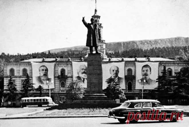 Как подавляли сталинистское восстание в Грузии в 1956-м | История | Блог Толкователя