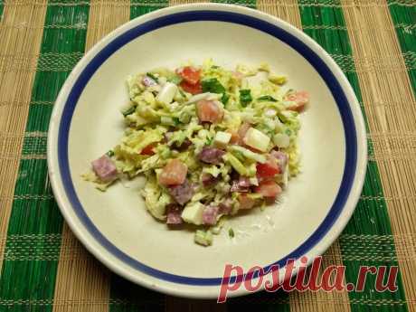 Салат из помидоров - выбираем на свой вкус