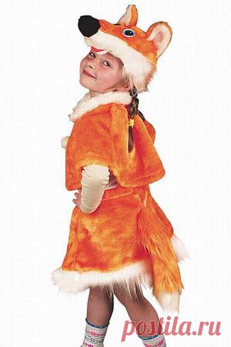 Короткий и веселый стишок-визитка поможет вашему малышу ярко и артистично представить свой карнавальный костюм Лисы на утреннике в детском саду, на новогодней елке или дома на семейном празднике.