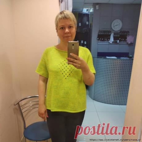 Хейворд "Dandelion"
Опубликовала motya2704 в группе Вязание(СМ)
(видео узора @omra84, от другого изделия)

Материалы:
Слонимский полухлопок, микс желтого и зеленого цветов, в 8 тонких ниточек
Спицы:
№ 4
Расход:
Около 350 - 400 гр, точно не скажу


Связался на одном дыхании, по переду добавила ажурную вставку в виде ромба, была еще одна мысль по поводу отделки, если надумаю покажу , пока буду носить как есть

На горловине 106 петель, 38 спинка, 44 перед, по 2 петли на регла...