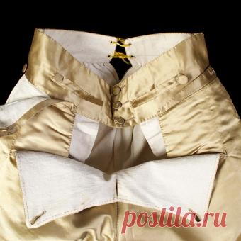 Man’s embroidered silk satin suit, 1780s – INSIDE OUT