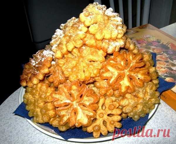 Золотистый, хрустящий и воздушный хворост 