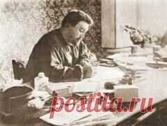 25 августа в 1938 году умер(ла) Александр Куприн-ПИСАТЕЛЬ