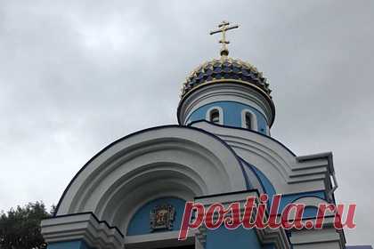 В Уссурийске открыли храм покровителя воинов-десантников. В Приморском крае состоялось открытие храма покровителя воинов-десантников. В Уссурийске на территории отдельного гвардейского десантно-штурмового соединения открыли храм-часовню пророка Ильи. Освящение и первую божественную литургию в новом храме провел глава приморской и владивостокской митрополии Владимир.