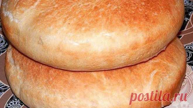 Домашний хлебушек, как у бабушки! Лучший рецепт, который мне довелось встретить! Домашний хлеб — это не простое блюдо. Свежеиспеченный хлеб обладает изумительным вкусом и восхитительным ароматом, который наполняет весь дом. Поэтому каждой хозяйке стоит научиться готовить его дома.   Мы подготовили  для тебя достаточно простой рецепт приготовления