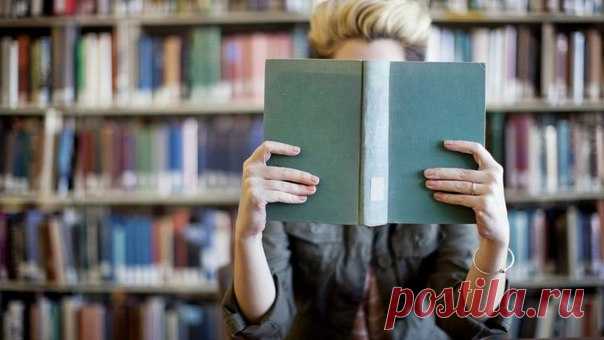 10 книг о романтических отношениях с наставкником и большая разница в возрасте 

1. 