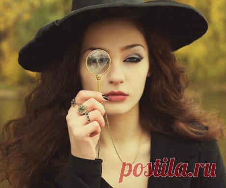 Как стать ясновидящей и помогать людям? Ясновидящий обладает особенным даром ясновидения, который помогает ему увидеть будущее. Бытует мнение, что способность предвидение передается лишь по