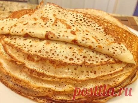 Тоненькие блинчики - вкусные как у бабушки.
Просто объедение!

Состав:
кефир 0,5 л 
молоко 1 стакан 
яйцо 1-2 шт 
мука 1,5 стакан 
сахар 1 ст.л. 
соль 0.5 ч.л. 
сода 1 ч.л. 
растительное масло 

1. В кастрюлю вылить кефир и немного подогреть (должен быть теплым, но не горячим). 
2. Добавляем яйцо (если крупное - одно, мелкое - два), сахар, соль, соду и перемешиваем. 
3. Кладем муку (примерно 1.5 стакана), кладем столько, чтобы масса была, как хорошая густая сметана, теперь...