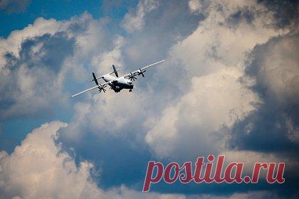 Очевидцы описали первые секунды крушения военного самолета в российском регионе