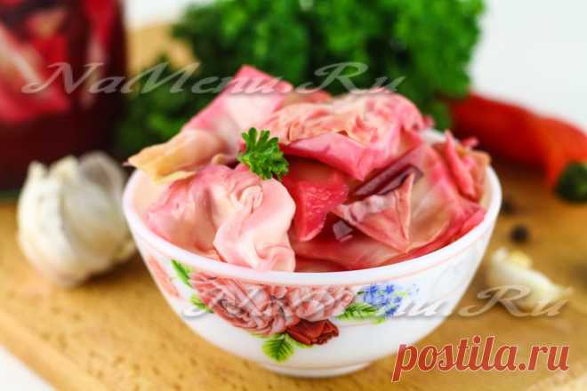 Капуста маринованная со свеклой быстрого приготовления: рецепт Как готовится капуста маринованная со свеклой быстрого приготовления. Рецепт с пошаговыми фото вам пригодится, чтобы удивить родных вкусной закуской.
