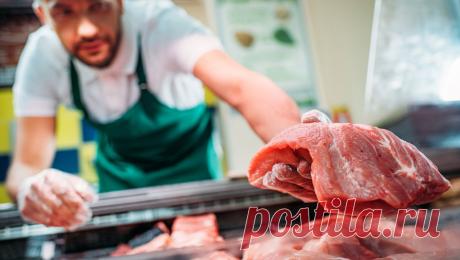 Россиянам рассказали, взлетят ли цены на мясо к Новому году. До Нового года в России не ожидается сильного повышения цен на мясо, сообщил ведущий эксперт в области мясной промышленности Борис Рябинкин. Это объясняется тем, что такой скачок цен уже произошел – стоимость мяса выросла на 35-40%, ...