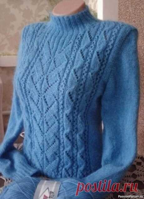 Пуловер "Геометрия". Описание и схема | Вязание для женщин спицами. Схемы вязания спицами ПУЛОВЕР "ГЕОМЕТРИЯ" СПИЦАМИ С ИМИТАЦИЕЙ ВШИВНОГО РУКАВА Размер 48-50 
Спицы №3 и №4 
Расход пряжи 235 гр. 
.Свитер связала из двух видов пряжи (нить в два сложения): 
1. LANA GOLD 800 (цвет №245), 100гр/800м (расход 133 гр) 
2. Kid Royal (цвет №443), 25гр/250м (расход 102 гр) 
...