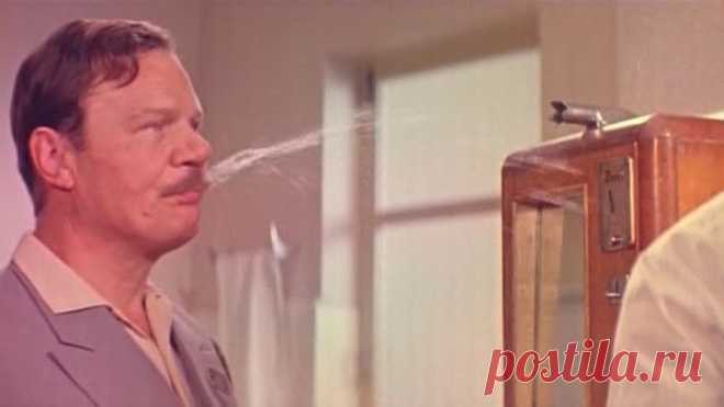 Я робот! У тебя фотоэлементы потеют! Какая же я машина? Машина вот, ящик! Озверела! У тебя нарушена координация движений, тебе нужен срочный ремонт! Мы должны приносить людям пользу! Расстроил ты меня! (...из кинофильма Его звали Роберт)