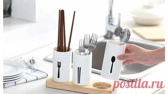 AliExpress для маленькой кухни: 10 товаров до 500 рублей, которые сделают комнату удобнее Складывающийся контейнер, компактный дуршлаг, надверный органайзер и другие предметы, которые помогут сэкономить пространство на кухне.