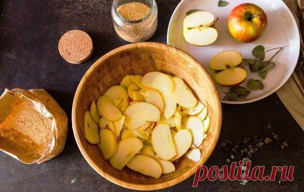 Нежный яблочный пирог, мало теста и много ароматной начинки. | Вкусно-быстро | Яндекс Дзен