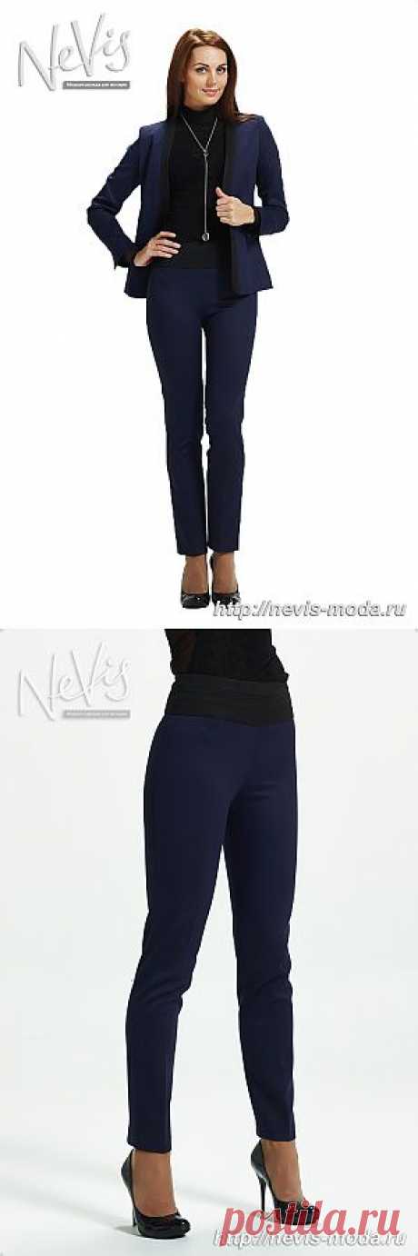 Брюки - купить в розницу от производителя в интернет магазине Nevis Moda, цвет синий с черным, черный основной, размеры 46-50, артикул 411057