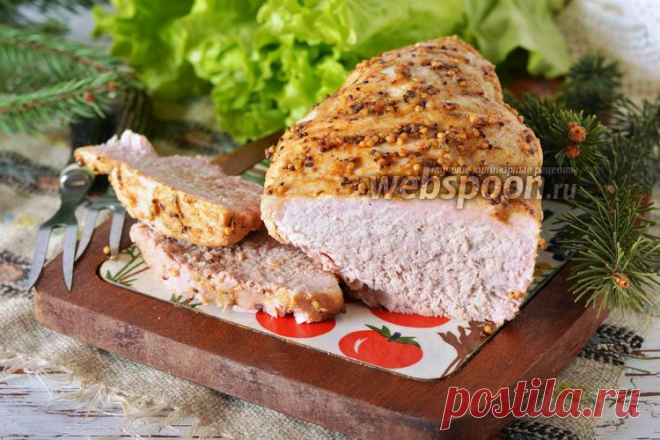 Буженина с мёдом и горчицей. Буженина — очень вкусное блюдо, которое без проблем можно подать на праздничный стол. Те, кто готовят буженину часто, знают, что самым нежным получается мясо, которое как следует замариновали. Классически буженину готовят из свинины, в меру жирной, кусками примерно 1-1,5 килограмма, чтобы мясо хорошо промариновалось.

Идеальное мясо для буженины — свиной ошеек, окорок, но буженину без проблем можно приготовить и из мяса других частей животного....