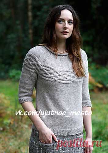 Sandhurst Jumper by Jacqueline van Dillen.