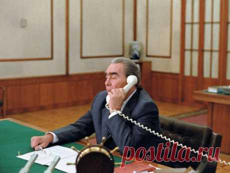 Срочное задание Брежнева по просьбе Шарль де Голля: удивительная история 
 
Ранней весной 1966 года, в кабинете генсека Леонида Брежнева раздался звонок…
Звонил министр иностранных дел и сообщил о визите в СССР президента Франции генерала Шарля де Голля, высокий гость выра…