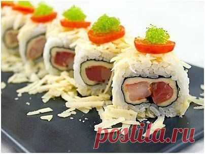 Роллы с семгой и креветками
