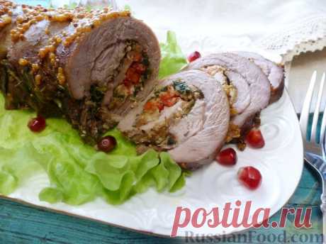 Рецепт: Рулет из индейки с орехами и шпинатом на RussianFood.com