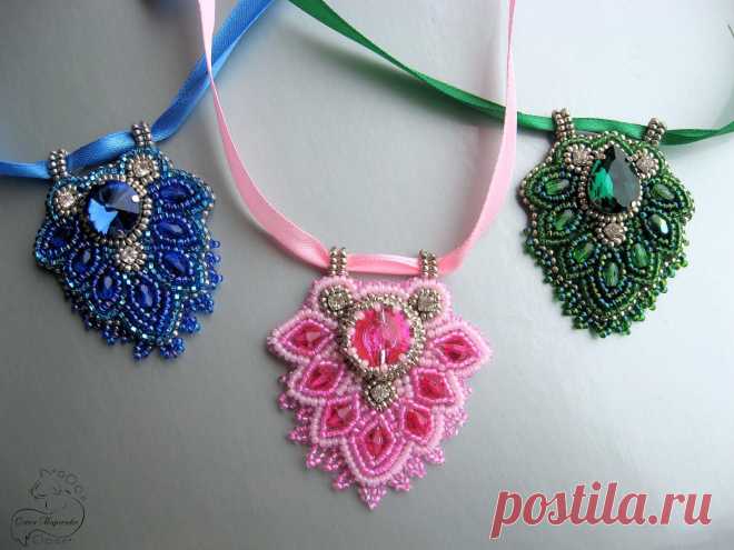 Кулончики яркие "Лепестки" | biser.info - всё о бисере и бисерном творчестве