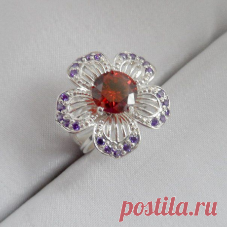 Серебряное кольцо с Корундом