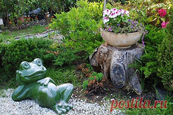 Зона отдыха на приусадебном участке - Мужской журнал JK Men's Если размеры приусадебного участка позволяют, можно организовать обширную зону для отдыха, разместив на ее территории декоративные клумбы, скульптуры и скульптурные группы, скамейки, вазы-цветочницы, подпорные стенки, каменные лестницы и изгороди.