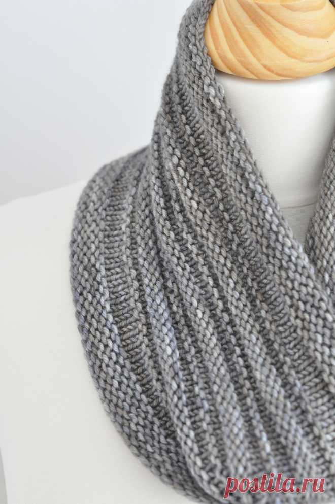 Ravelry: Present pattern by Mademoiselle C