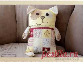 Шьем подушку-игрушку в виде собаки Сложность: средняя
Время работы: 10 часов Материалы: хлопок 100%, кружево ручной работы, кружево хлопок, холлофайбер
Со слов автора. Нам понадобятся:
1. Ткань 6-ти расцветок для нижней части подушки +...