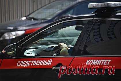 Российские следователи нашли убийцу спустя 30 лет. В Коми раскрыли убийство 30-летней давности — 49-летний житель Ухты обвиняется в расправе, совершенной в 1991 году, ее жертвой стал директор производственного объединения «Жилкомхоз». На протяжении трех десятков лет следователи по крупицам собирали информацию и в итоге установили причастного к преступлению.