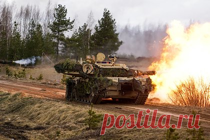 Стало известно об уничтожении третьего танка Abrams в зоне СВО. Вооруженные силы (ВС) России уничтожили третий американский танк Abrams в зоне проведения специальной военной операции (СВО). Машину поразили в районе населенного пункта Бердычи на авдеевском направлении. Военкор Чингис Дамбиев уточнил, что удар по технике из противотанкового ракетного комплекса (ПТРК).
