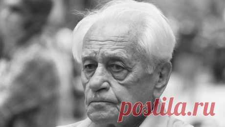 На Украине сообщили о смерти экс-нардепа Степана Хмары. Скончался экс-нардеп Верховной рады Степан Хмара. Об этом сообщило издание &quot;Страна.ua&quot; со ссылкой на депутата от партии &quot;Европейская солидарность&quot; Владимира Вятровича. Отмечается, что Хмара умер на 87-м году жизни. В ...