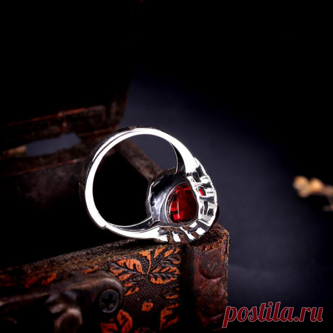 Red garnet ring gemstone face ring woman silver ring | Etsy