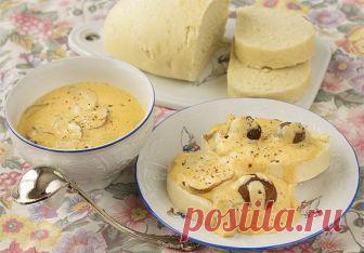 Грибные соусы - самые вкусные! Грибной соус является прекрасным дополнением к огромному количеству разнообразных блюд. Он придает им очень тонкий и изысканный вкус, который даже капризного гурмана не оставит равнодушным. Грибные соусы Грибной соус действительно можно считать своеобразной палочкой-выручалочкой любой хозяйки,...