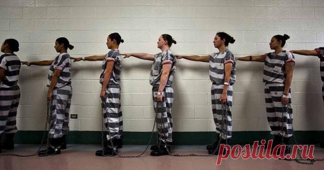 Женская тюрьма Estrella&nbsp;&mdash; скованные одной цепью&nbsp; &nbsp;Выживи сам