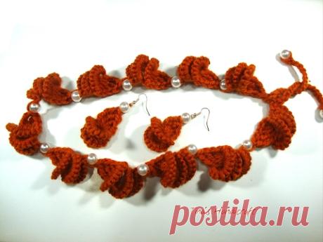 crochet necklace & earrings