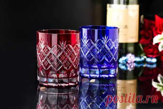 Холуйские шкатулки, плавающие краски и другие изящные ремесла, которыми гордятся разные страны  ▶Подписаться на канал 