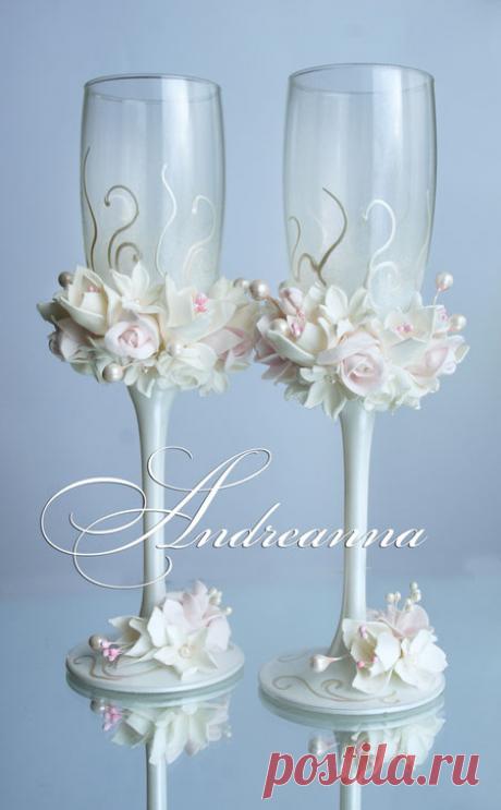 Verres de mariage - attributs de mariage de studio de design faits à la main ANDREANNA