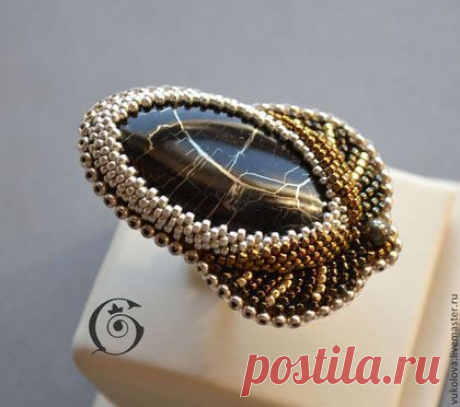 (68) Inele realizate manual. Magia Sacra - inel. Maria Vukolova Goldfish. Masters corect. Simbirtsit, ornamentație cu mărgele | БРОШИ