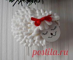 Мастерим с детьми - овечка из ушных палочек