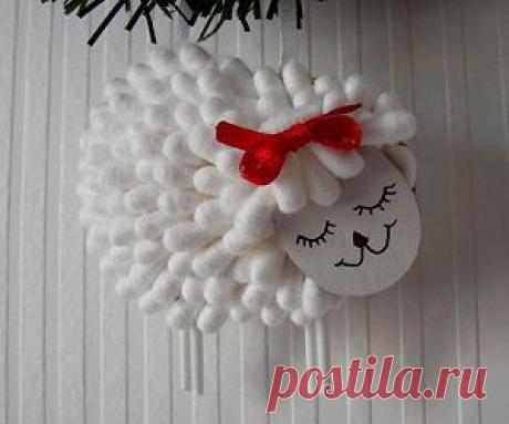 Мастерим с детьми - овечка из ушных палочек