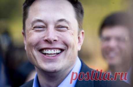 «Он вёл себя как козёл» — Элон Маск о встрече со Стивом Джобсом и инновациях Apple