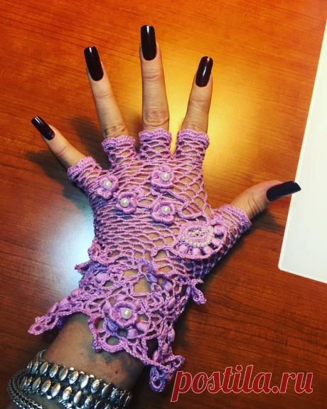 Fotos De Analia Alvira En Guantes Y Mitones  55E 13-nov-2017 - Analia Alvira descrubrió este Pin. Descubre (y guarda) tus propios Pines en Pinterest.