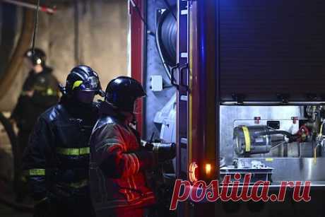 Под Москвой двое детей погибли при пожаре. В Одинцово под Москвой при пожаре в частном жилом доме погибли два ребенка. Об этом сообщила старший помощник руководителя областного управления Следственного комитета Ольга Врадий, ее цитирует РИА Новости. По ее словам, пожар в поселке Часцы произошел из-за короткого замыкания от масляного радиатора.