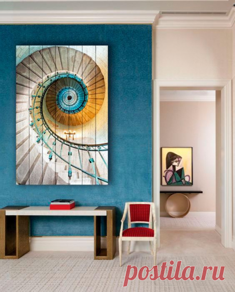Картина &quot;Винтовая лестница&quot; по цене от 5900 руб. Размеры: 60x90 см, 80x120 см, 100x150 см, 120x180 см. Срок изготовления: 2-3 дня.